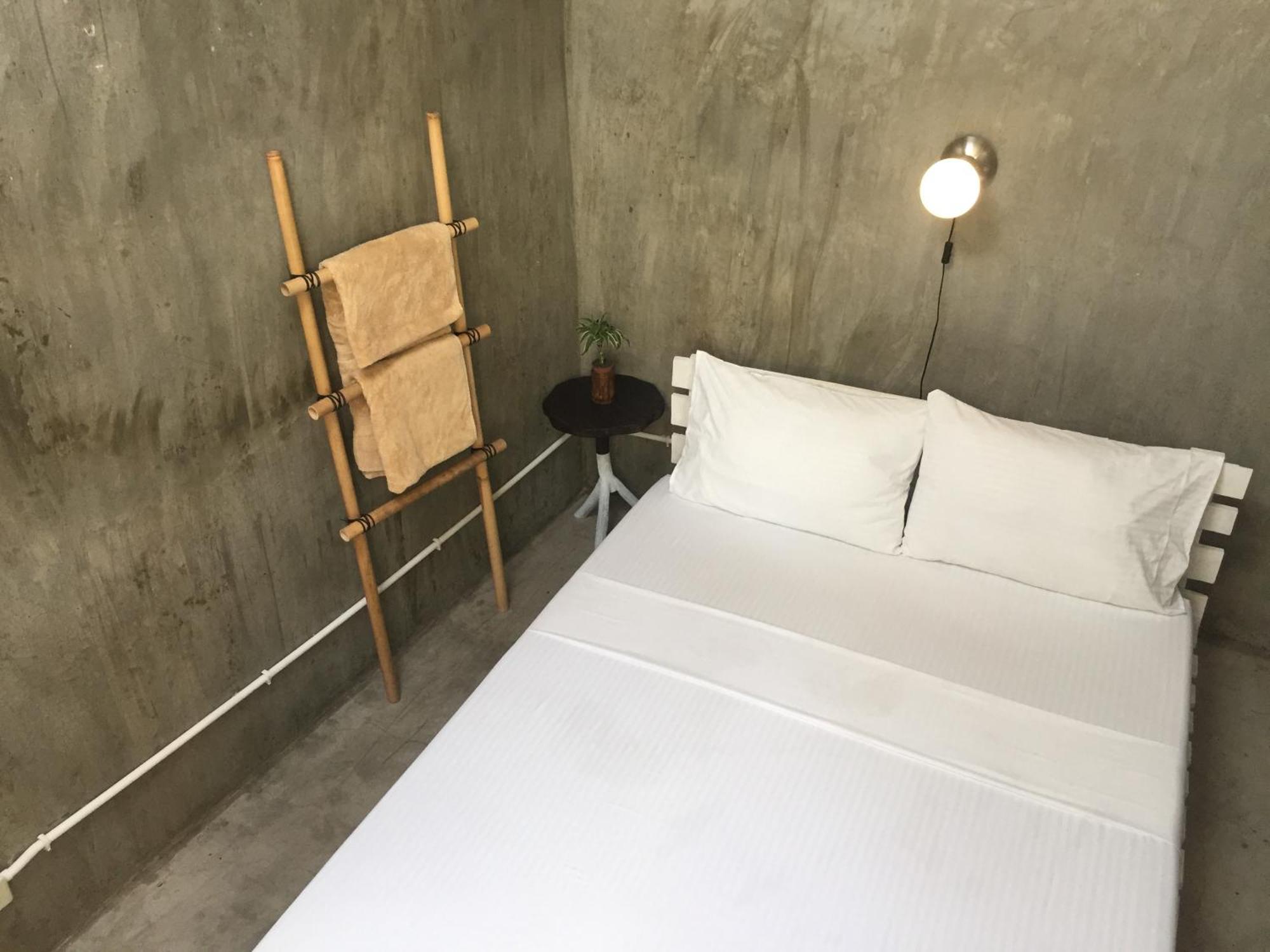 더 플라잉 피시 호스텔 두마구에테 객실 사진
